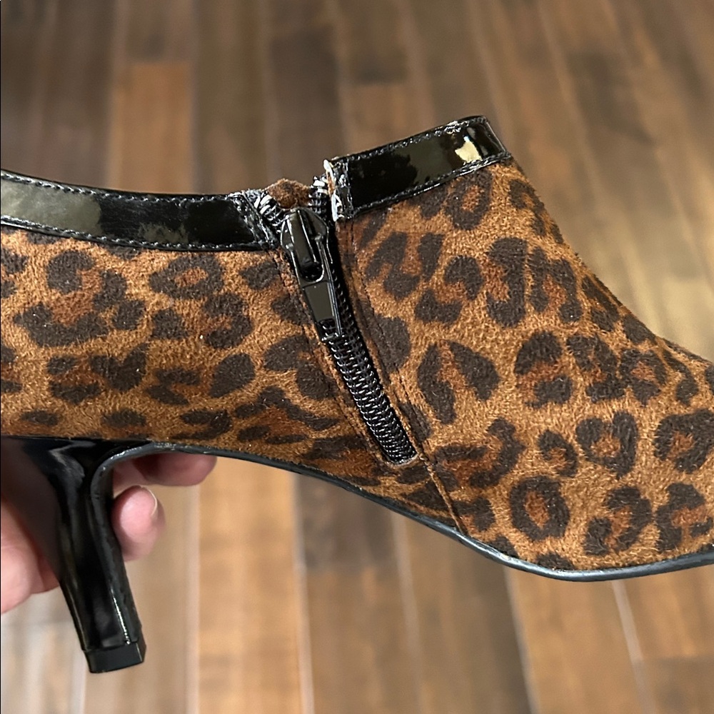 Leopard Booties - Picture 4 of 8